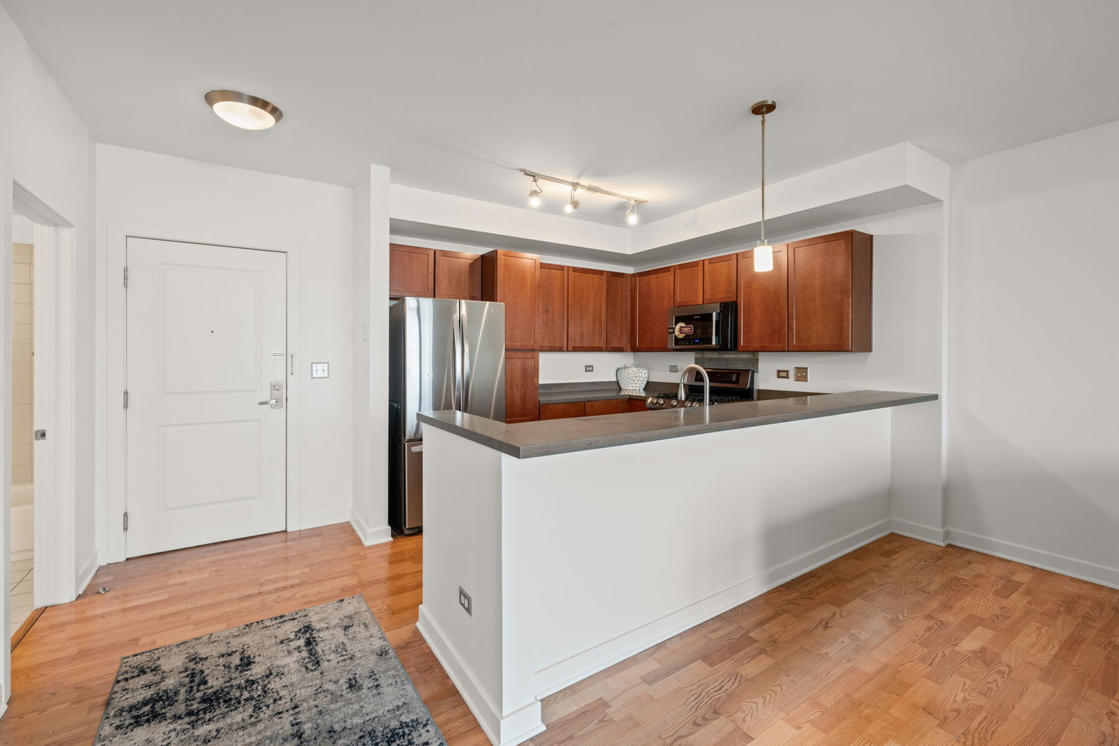 1905 S Wolf Road 209