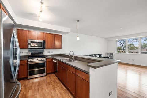 Tiny photo for 1905 S Wolf Road #209, Hillside, IL 60162 (MLS # 12626624)