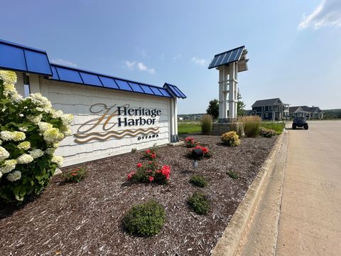 Tiny photo for 5 River Row, Ottawa, IL 61350 (MLS # 12517161)