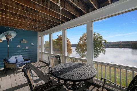 Tiny photo for 5 River Row, Ottawa, IL 61350 (MLS # 12517161)