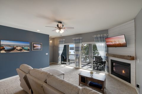 Tiny photo for 5 River Row, Ottawa, IL 61350 (MLS # 12517161)