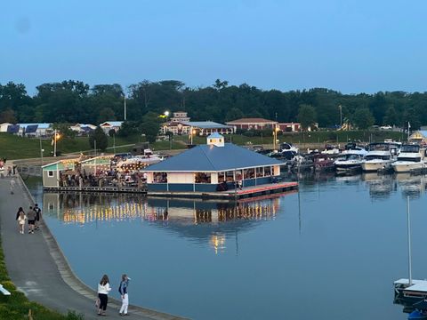 Tiny photo for 5 River Row, Ottawa, IL 61350 (MLS # 12517161)