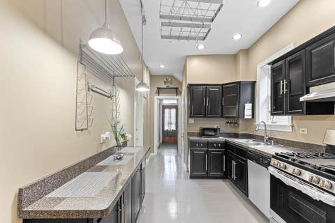 Tiny photo for 6836 S Michigan Avenue, Chicago, IL 60637 (MLS # 12736131)