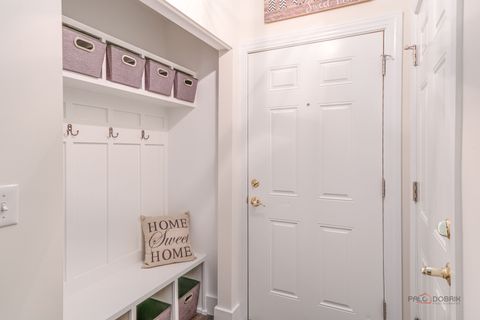 Tiny photo for 520 Palm Court #B, Crystal Lake, IL 60014 (MLS # 12621096)