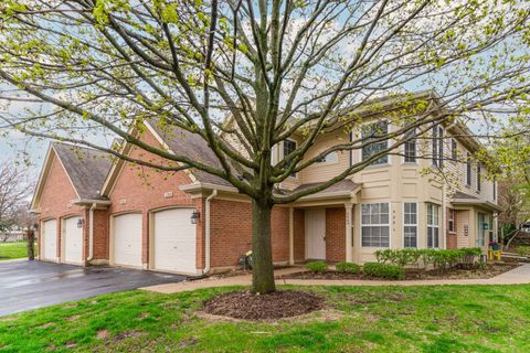 Photo of 520 Palm Court #B, Crystal Lake, IL 60014 (MLS # 12621096)