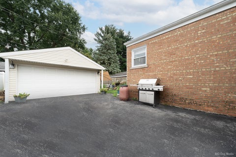 Tiny photo for 11417 S Saint Louis Avenue, Chicago, IL 60655 (MLS # 12721433)
