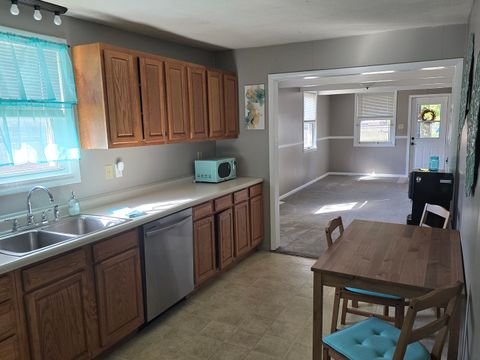 Tiny photo for 708 W Graham Street, Bloomington, IL 61701 (MLS # 12499658)