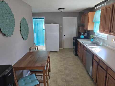 Tiny photo for 708 W Graham Street, Bloomington, IL 61701 (MLS # 12499658)