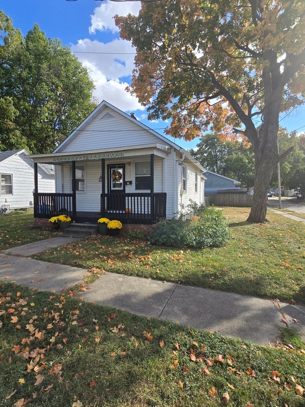 Photo for 708 W Graham Street, Bloomington, IL 61701 (MLS # 12499658)