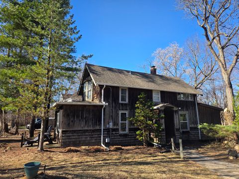 Photo of 900 RIDGEWOOD Road, Rockford, IL 61107 (MLS # 12590015)