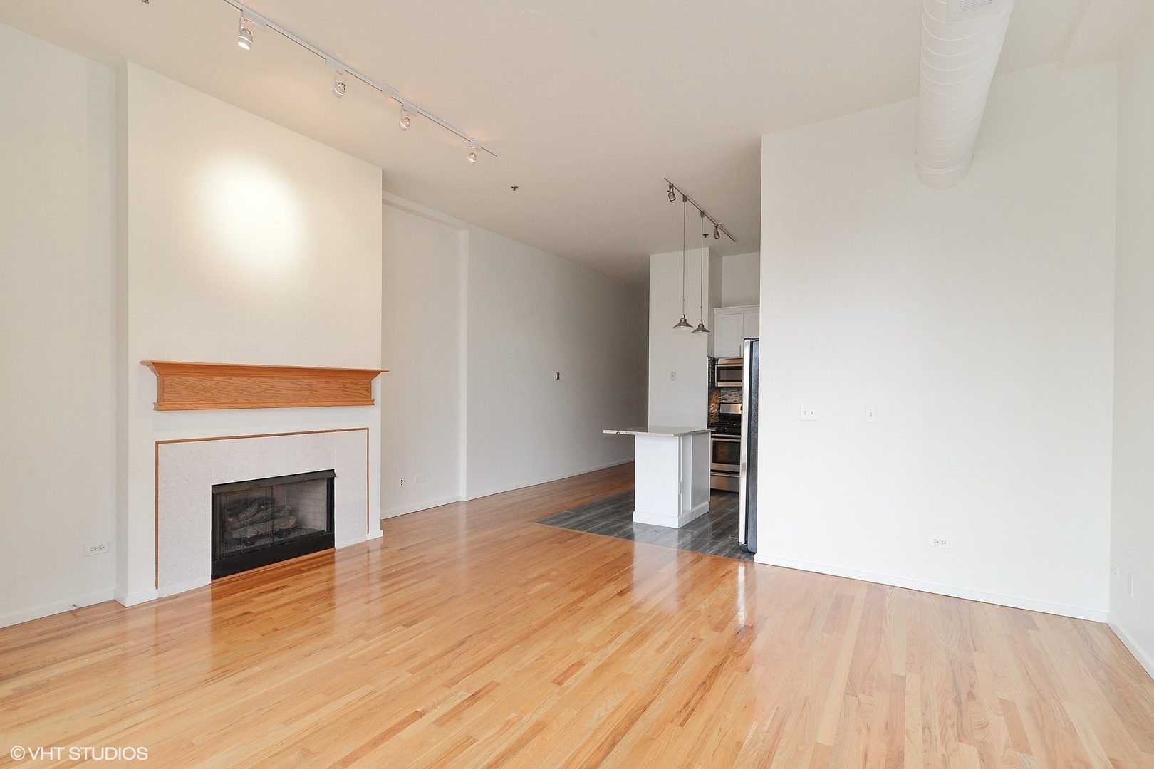 1516 S Wabash Avenue 803