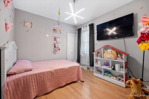 Tiny photo for 140 S Hudson Street, Westmont, IL 60559 (MLS # 12566942)