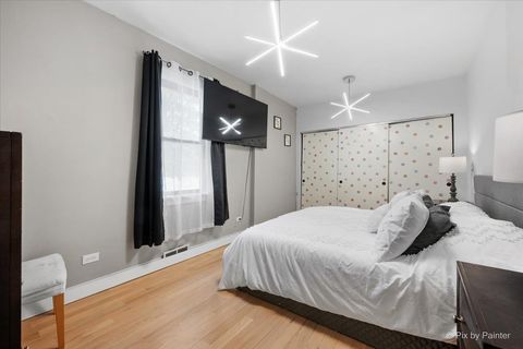 Tiny photo for 140 S Hudson Street, Westmont, IL 60559 (MLS # 12566942)