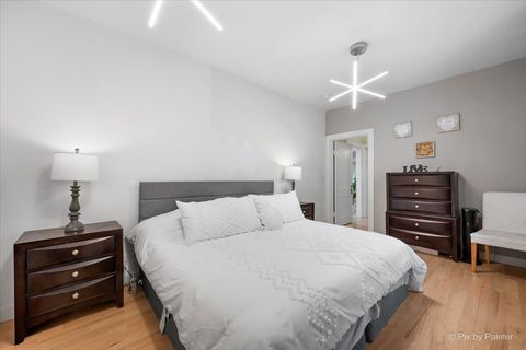 Tiny photo for 140 S Hudson Street, Westmont, IL 60559 (MLS # 12566942)