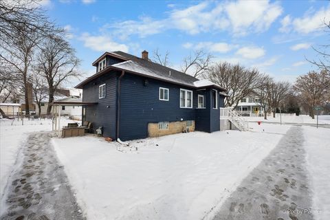 Tiny photo for 140 S Hudson Street, Westmont, IL 60559 (MLS # 12566942)
