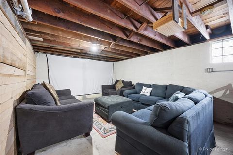 Tiny photo for 140 S Hudson Street, Westmont, IL 60559 (MLS # 12566942)