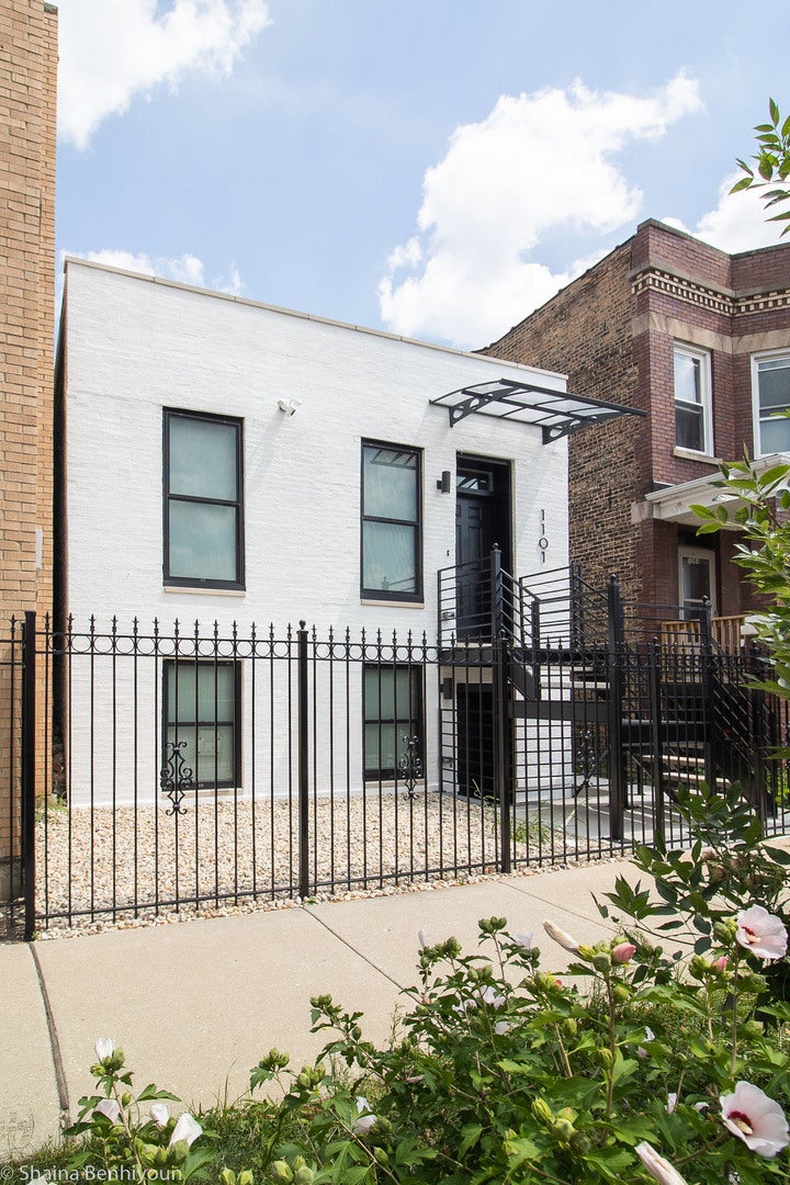 1101 N Christiana Avenue 1