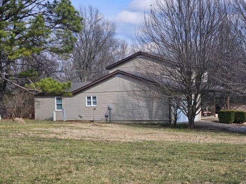 Tiny photo for 911 Glenn Avenue, Carterville, IL 62918 (MLS # 12583099)