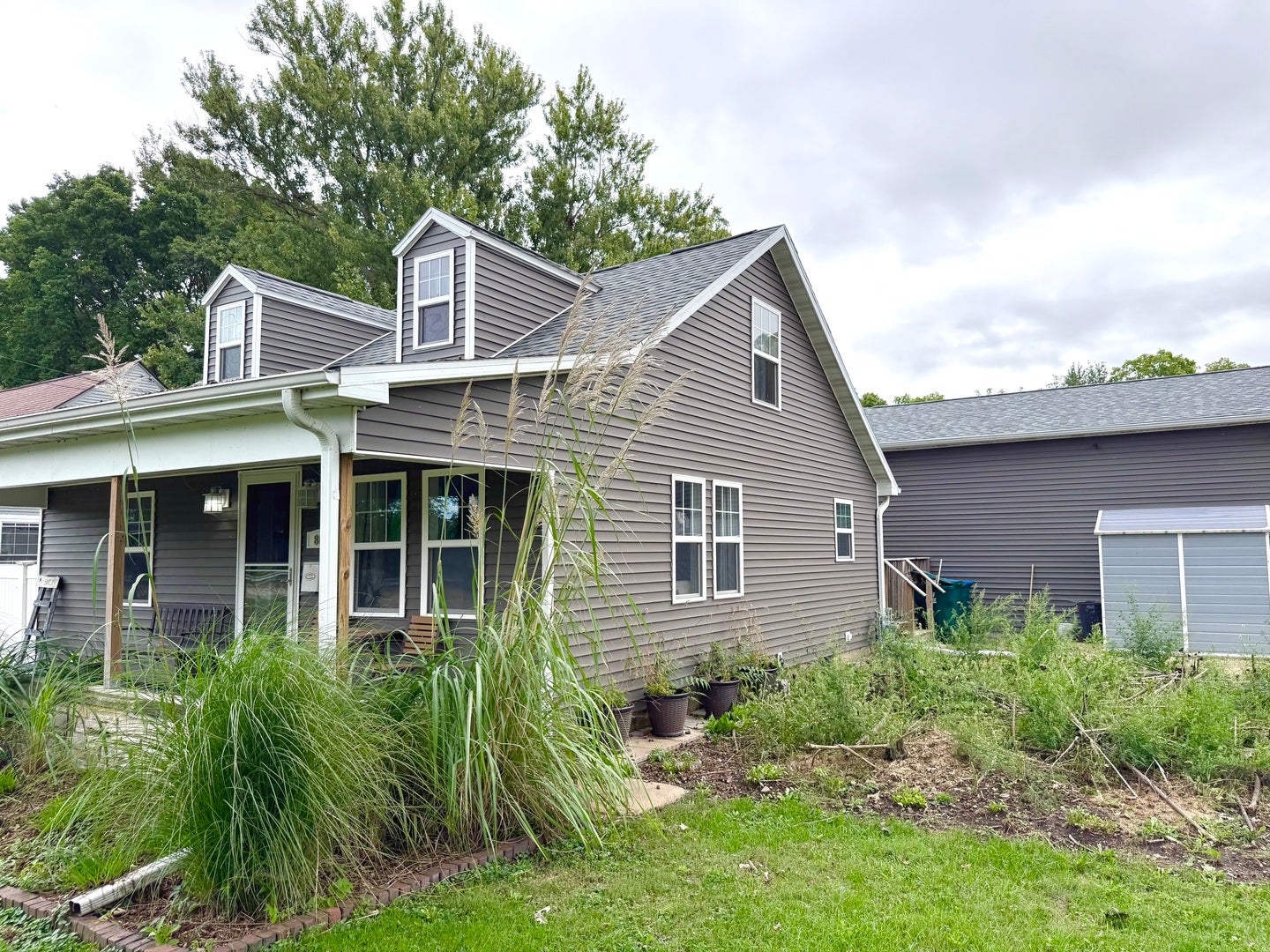 800 E 2nd Street