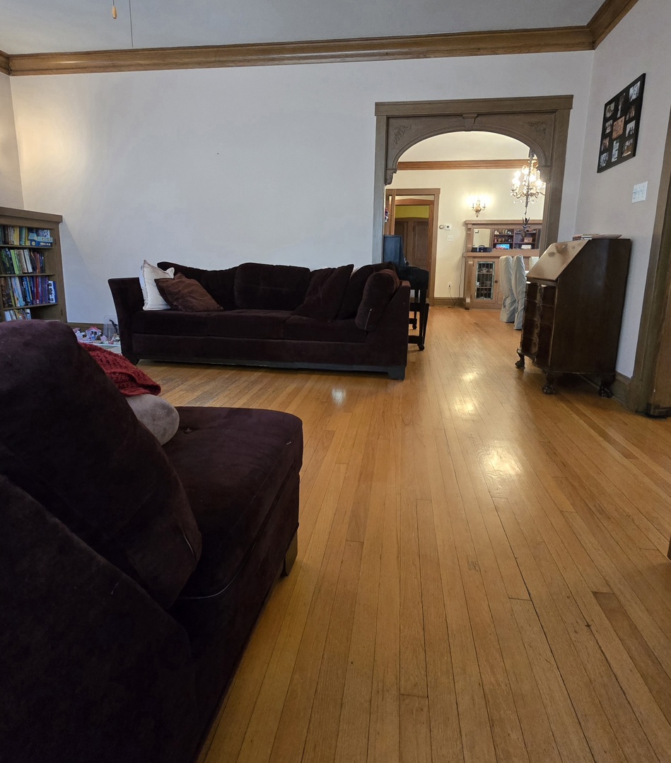 3032 Wisconsin Avenue