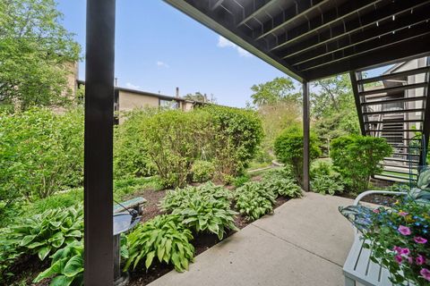 Tiny photo for Willowbrook, IL 60527 (MLS # 12630685)
