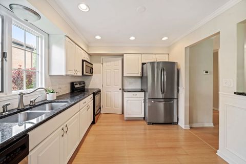 Tiny photo for Willowbrook, IL 60527 (MLS # 12630685)