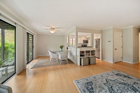 Tiny photo for Willowbrook, IL 60527 (MLS # 12630685)