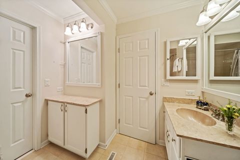 Tiny photo for Willowbrook, IL 60527 (MLS # 12630685)