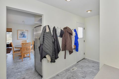 Tiny photo for 23400 W Cattail Lane, Barrington, IL 60010 (MLS # 12524908)