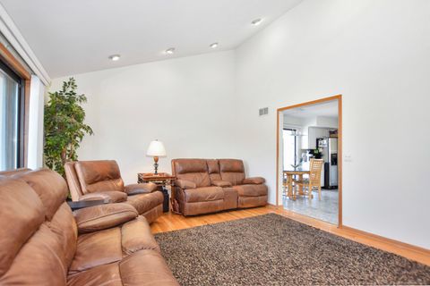 Tiny photo for 23400 W Cattail Lane, Barrington, IL 60010 (MLS # 12524908)