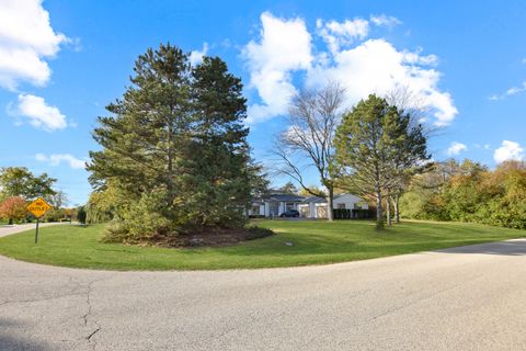 Tiny photo for 23400 W Cattail Lane, Barrington, IL 60010 (MLS # 12524908)