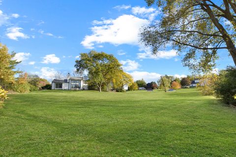 Tiny photo for 23400 W Cattail Lane, Barrington, IL 60010 (MLS # 12524908)