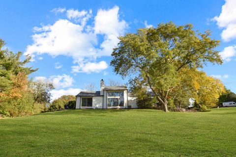 Tiny photo for 23400 W Cattail Lane, Barrington, IL 60010 (MLS # 12524908)