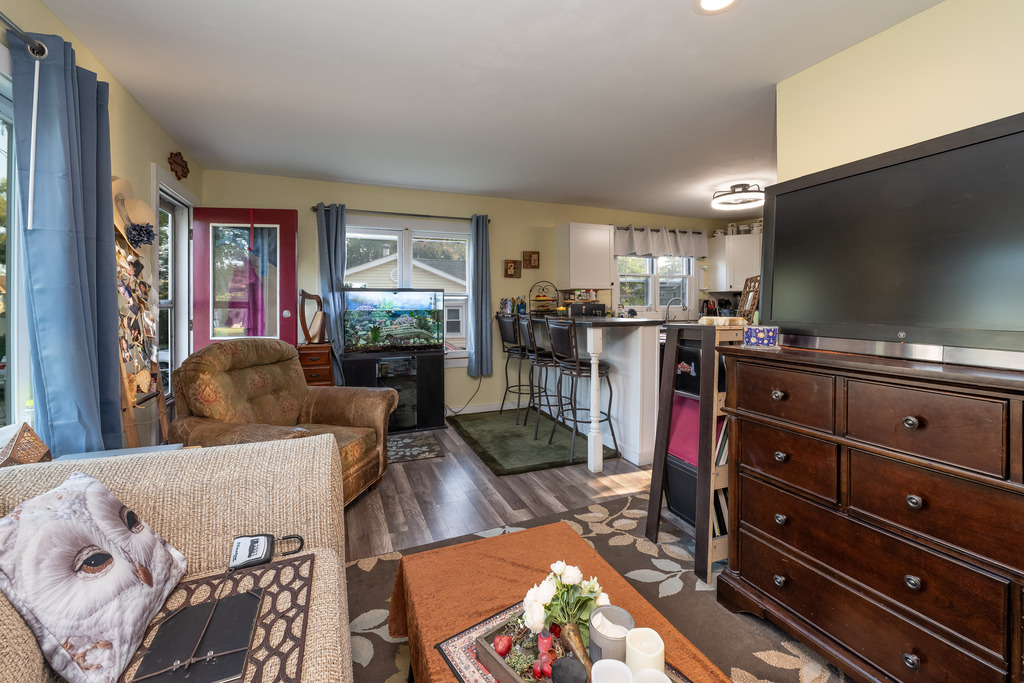 12 Meadow Lane