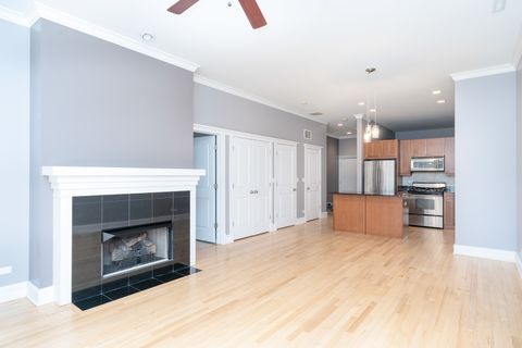 Tiny photo for 800 W Cornelia Avenue #209, Chicago, IL 60657 (MLS # 12584900)