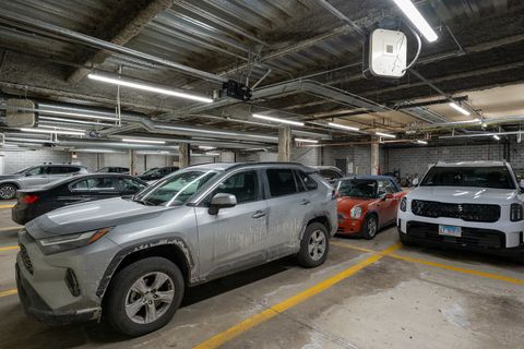 Tiny photo for 800 W Cornelia Avenue #209, Chicago, IL 60657 (MLS # 12584900)