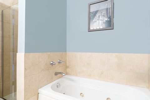 Tiny photo for 800 W Cornelia Avenue #209, Chicago, IL 60657 (MLS # 12584900)