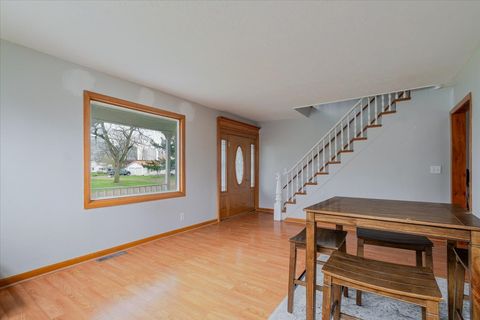 Tiny photo for 501 NE 3rd Street, Atlanta, IL 61723 (MLS # 12609244)