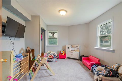 Tiny photo for 501 NE 3rd Street, Atlanta, IL 61723 (MLS # 12609244)