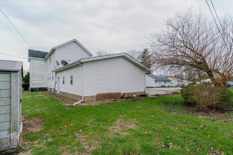 Tiny photo for 501 NE 3rd Street, Atlanta, IL 61723 (MLS # 12609244)