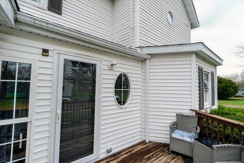 Tiny photo for 501 NE 3rd Street, Atlanta, IL 61723 (MLS # 12609244)