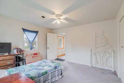 Tiny photo for 501 NE 3rd Street, Atlanta, IL 61723 (MLS # 12609244)