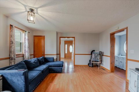Tiny photo for 501 NE 3rd Street, Atlanta, IL 61723 (MLS # 12609244)