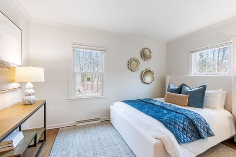 Tiny photo for 207 N Green Bay Road, Lake Forest, IL 60045 (MLS # 12560629)