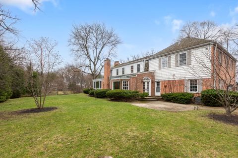 Tiny photo for 207 N Green Bay Road, Lake Forest, IL 60045 (MLS # 12560629)