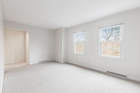 Tiny photo for 207 N Green Bay Road, Lake Forest, IL 60045 (MLS # 12560629)