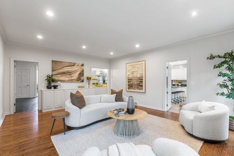 Tiny photo for 207 N Green Bay Road, Lake Forest, IL 60045 (MLS # 12560629)