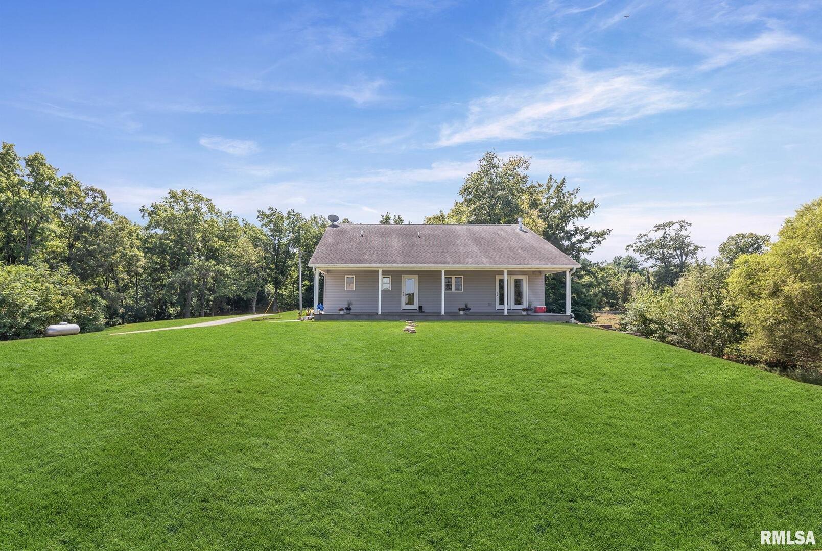 520 DEERFIELD Road