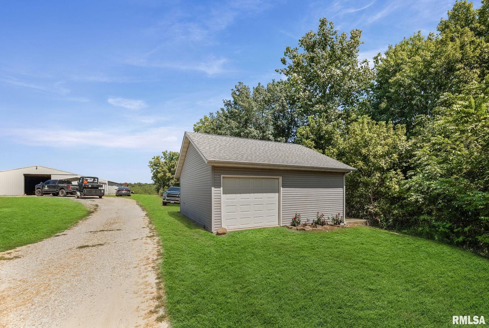 520 DEERFIELD Road
