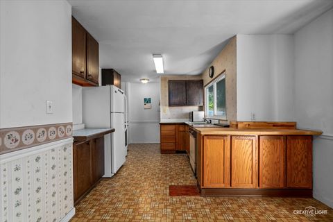 Tiny photo for 910 Southbridge Drive, Aurora, IL 60506 (MLS # 12502606)